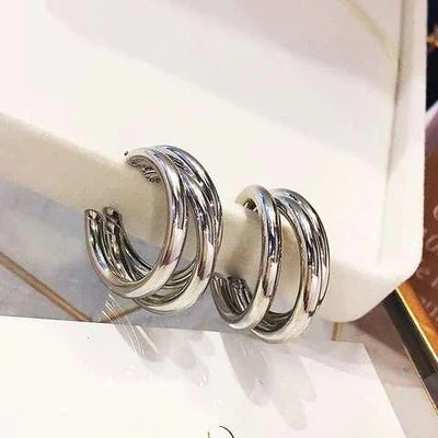 Luna Loops – Classic Hoop Earrings