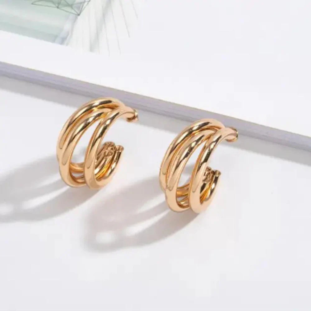"Radiant Rounds" – Classic Hoop Earrings