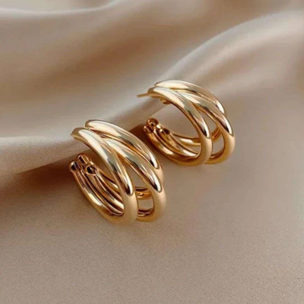 "Radiant Rounds" – Classic Hoop Earrings