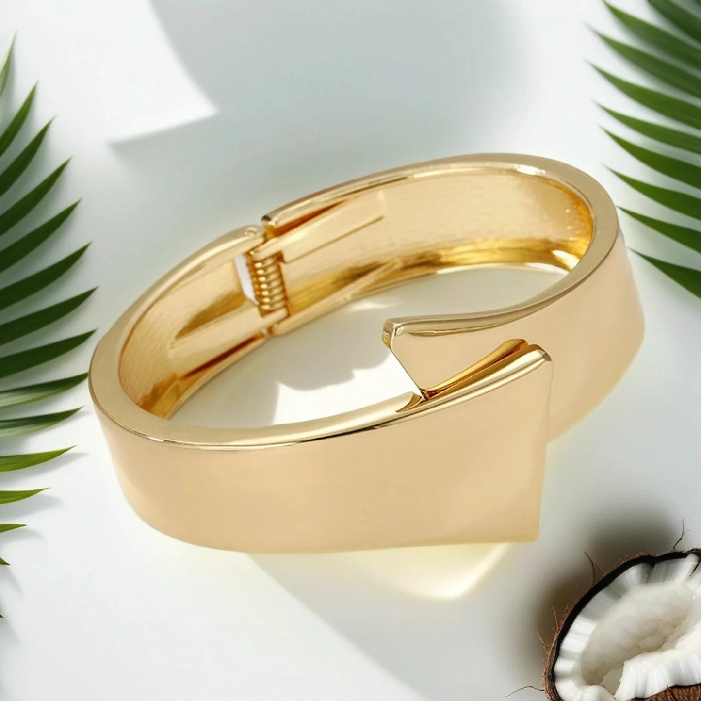 Bold Aura Golden Bracelet