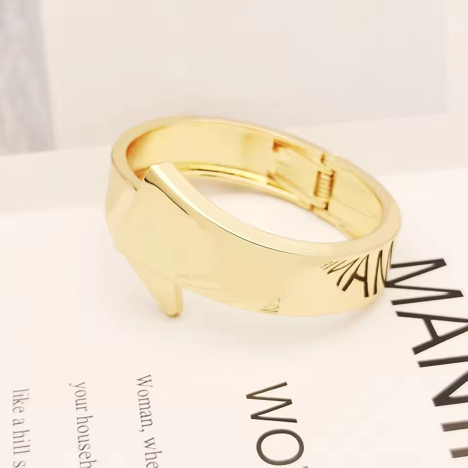 Bold Aura Golden Bracelet