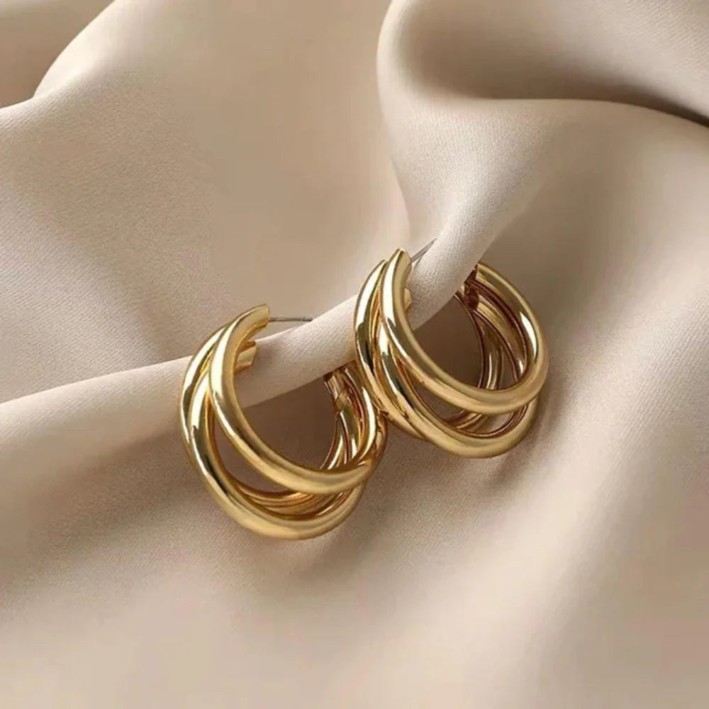 "Radiant Rounds" – Classic Hoop Earrings