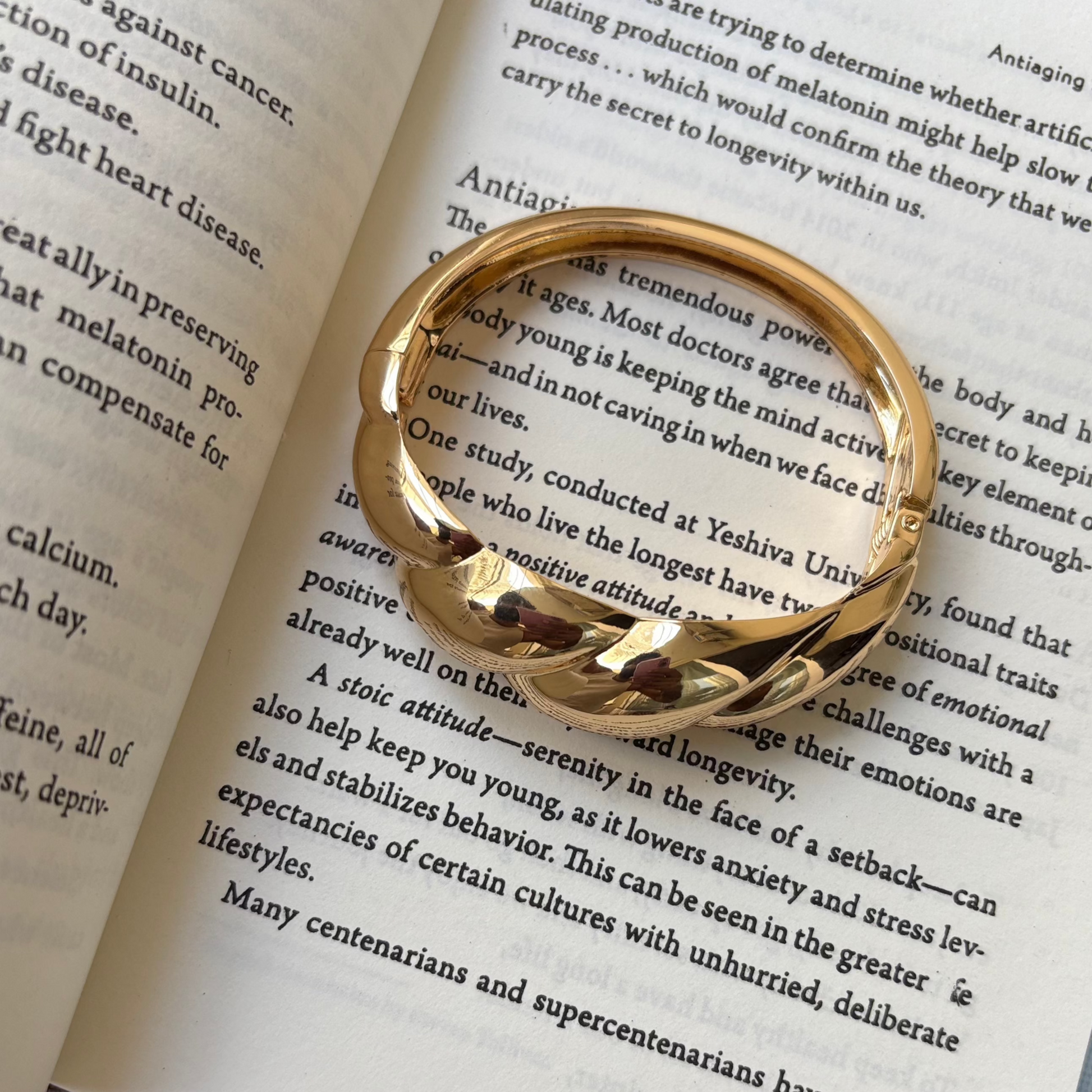 Cuff bracelet buy Online golden