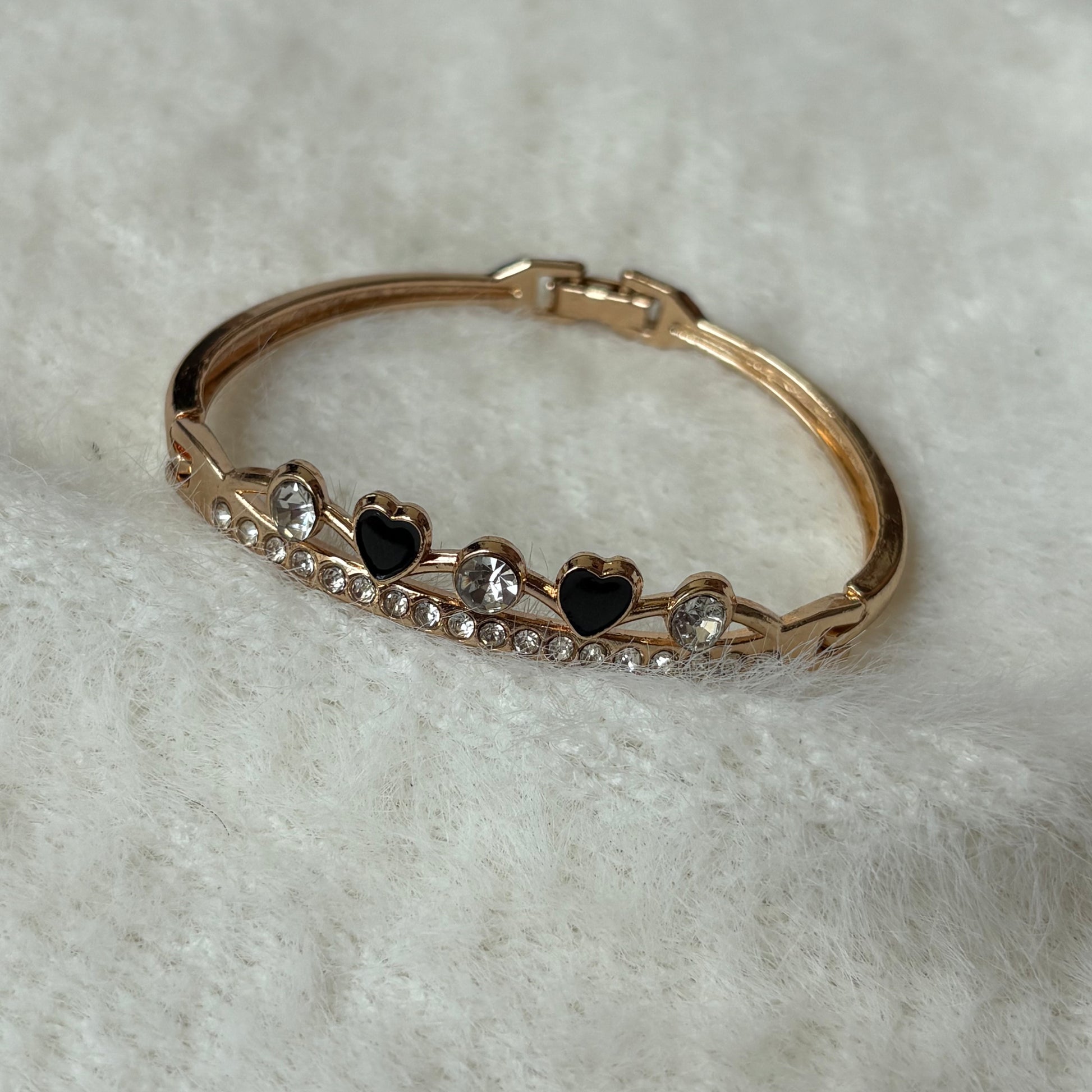 Ebon Heartline Bangle Bracelet 3