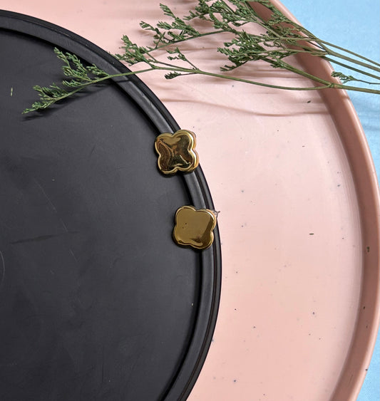 golden clover studs