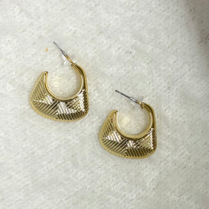 golden hoop glow earrings 4
