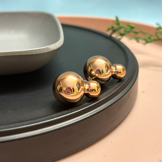 rosegold pearl studs