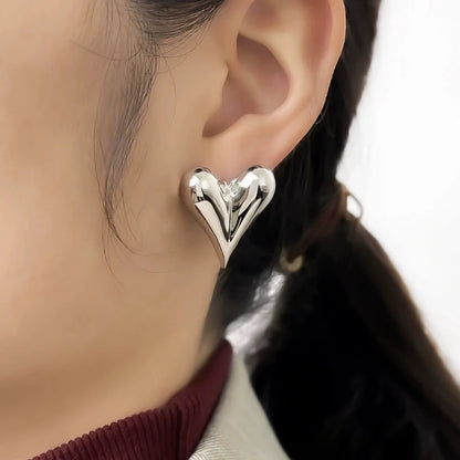 LuxeHeart Melt Studs – Silver Frost